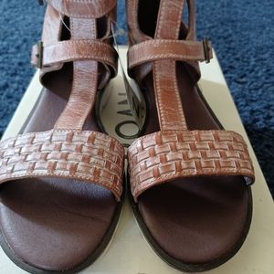 Womens sandals